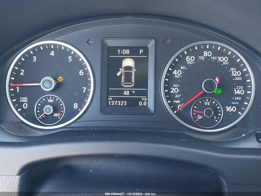 2016 Volkswagen Tiguan R-Line/S/Se/Sel VIN: WVGAV7AX0GW040687 Lot: 43944427