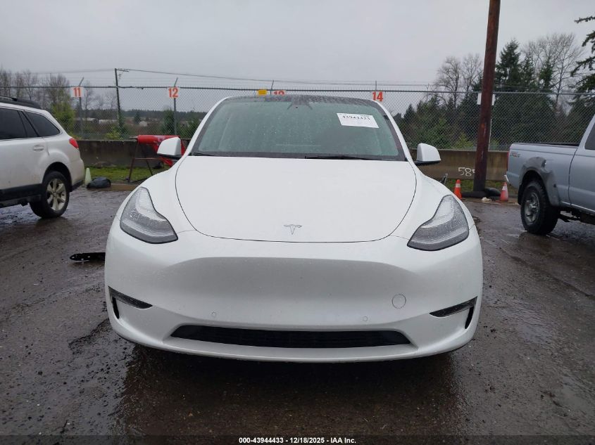 2021 Tesla Model Y Long Range Dual Motor All-Wheel Drive VIN: 5YJYGAEE0MF214146 Lot: 43944433