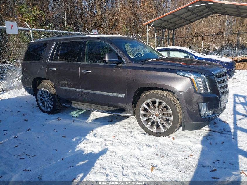 CADILLAC ESCALADE LUXURY