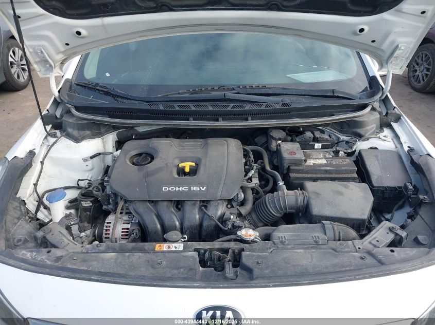 2018 Kia Forte Lx VIN: 3KPFL4A72JE226585 Lot: 43944443