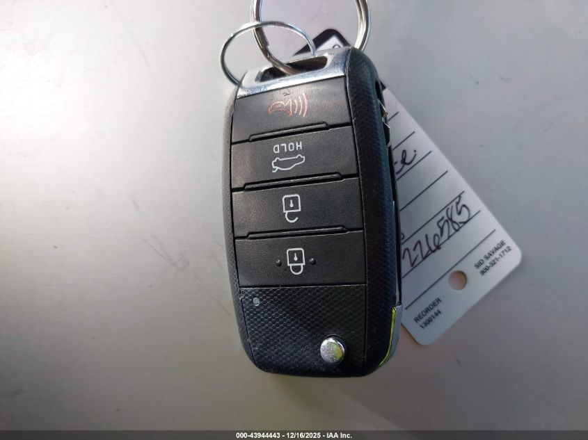 2018 Kia Forte Lx VIN: 3KPFL4A72JE226585 Lot: 43944443