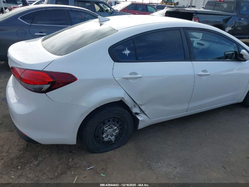 2018 Kia Forte Lx VIN: 3KPFL4A72JE226585 Lot: 43944443