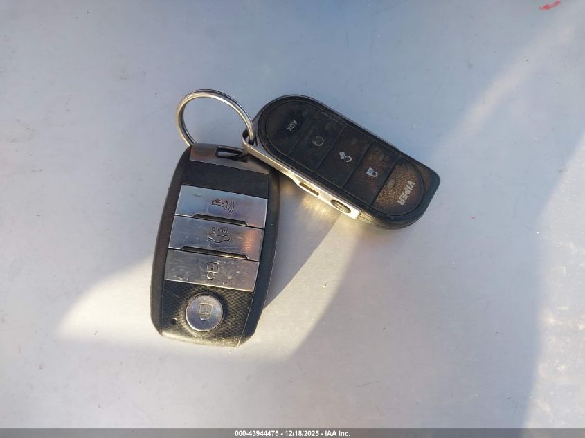 2015 Kia Optima Ex VIN: 5XXGN4A78FG365522 Lot: 43944475