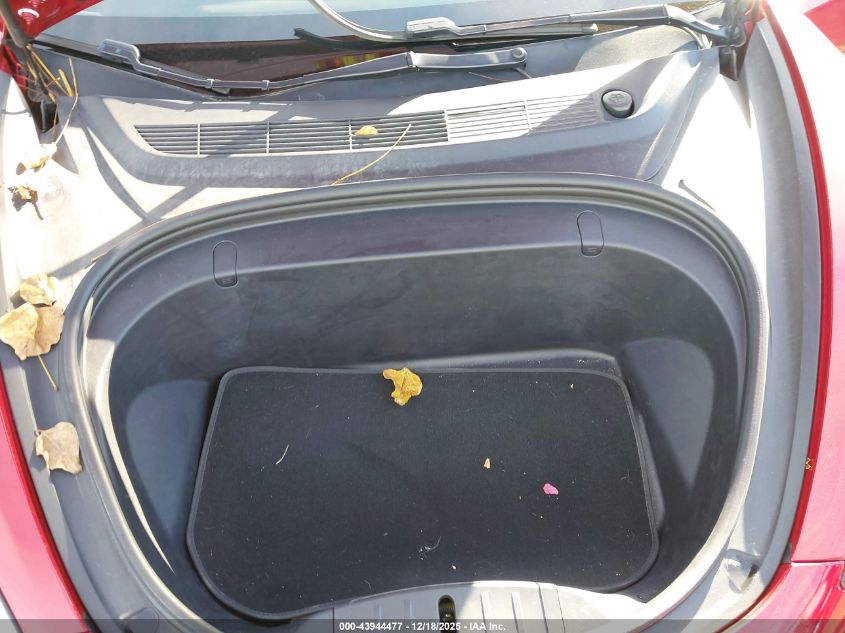 2018 Tesla Model 3 Long Range/Mid Range VIN: 5YJ3E1EA1JF126182 Lot: 43944477