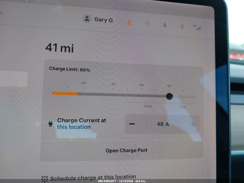 2018 Tesla Model 3 Long Range/Mid Range VIN: 5YJ3E1EA1JF126182 Lot: 43944477