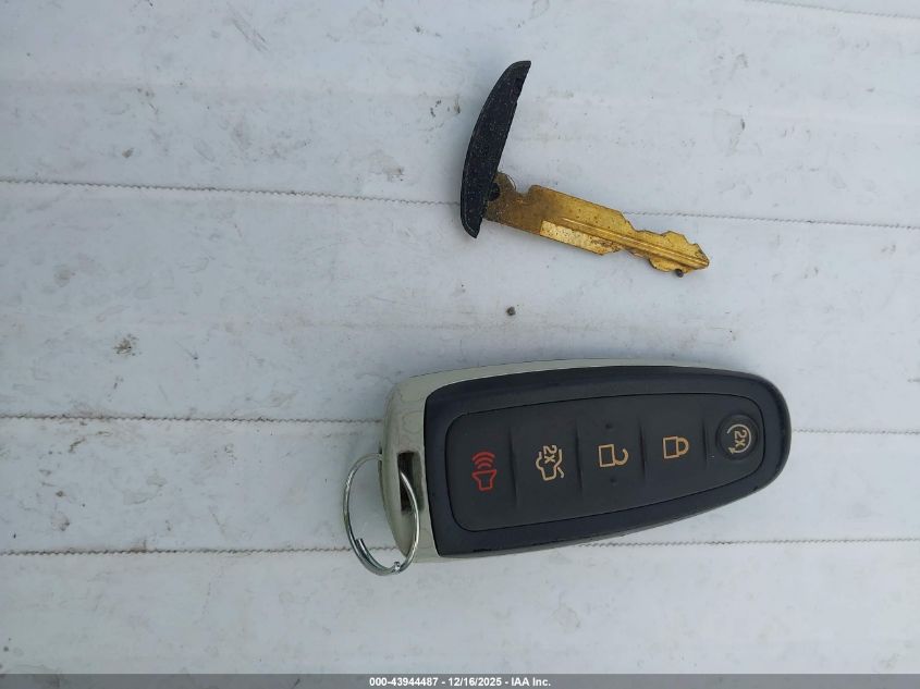 2015 Ford Taurus Sel VIN: 1FAHP2E8XFG134027 Lot: 43944487