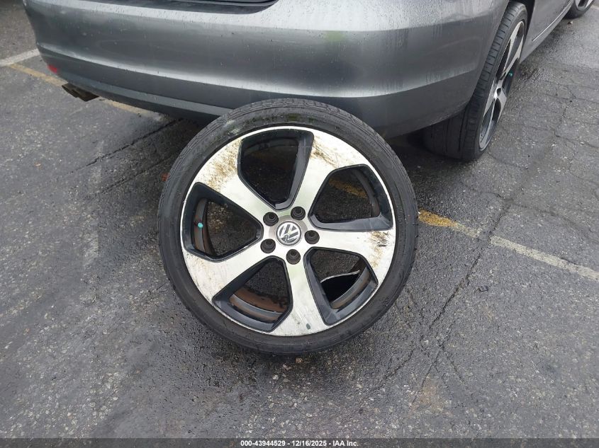 2012 Volkswagen Jetta 2.0L S VIN: 3VW2K7AJ5CM408852 Lot: 43944529