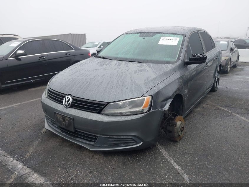 2012 Volkswagen Jetta 2.0L S VIN: 3VW2K7AJ5CM408852 Lot: 43944529