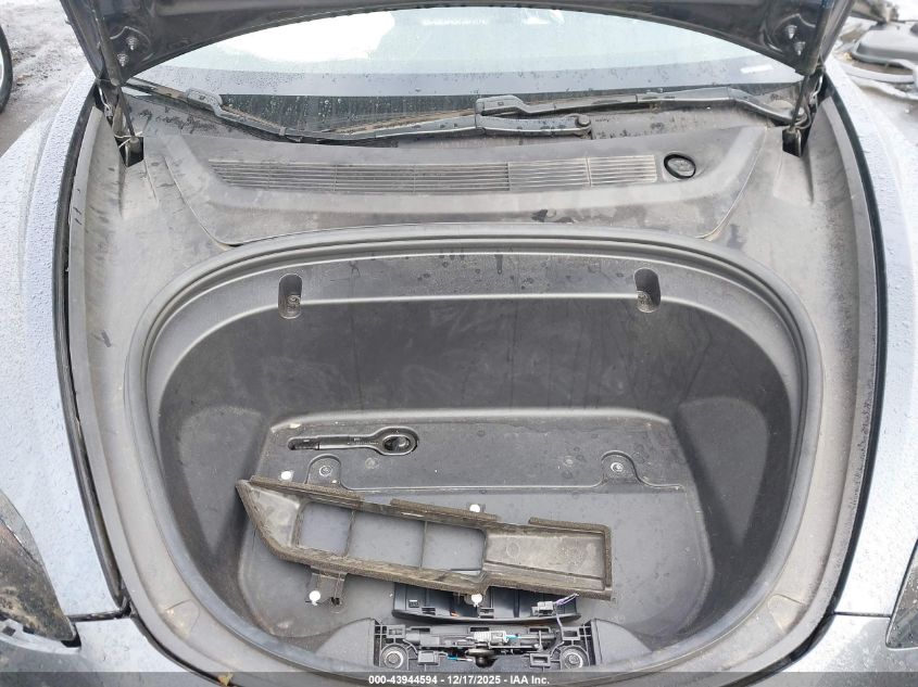 2020 Tesla Model 3 Standard Range Plus Rear-Wheel Drive/Standard Range Rear-Wheel Drive VIN: 5YJ3E1EA2LF644160 Lot: 43944594