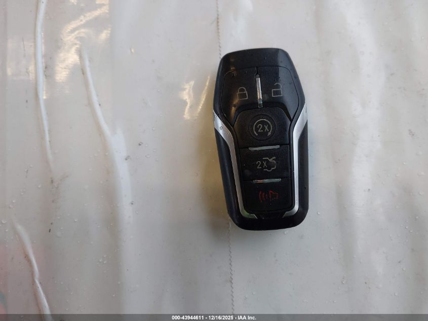 2015 Ford Mustang V6 VIN: 1FA6P8AM6F5375558 Lot: 43944611