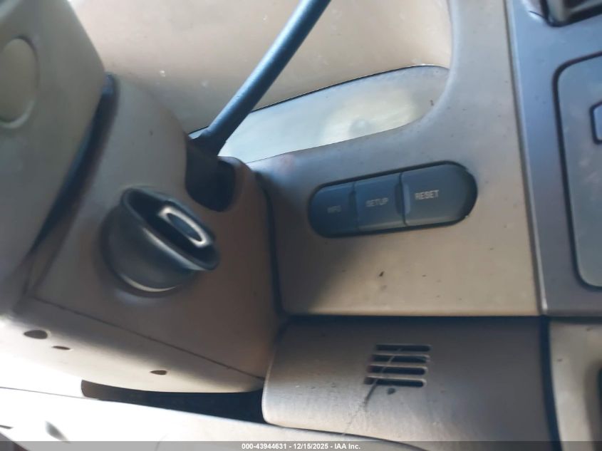 2005 Ford F-350 Lariat/Xl/Xlt VIN: 1FTWW33P05EB78696 Lot: 43944631