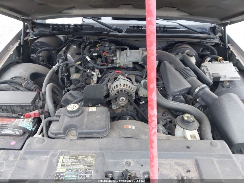 2005 Mercury Grand Marquis Gs VIN: 2MEFM74W35X640099 Lot: 43944638