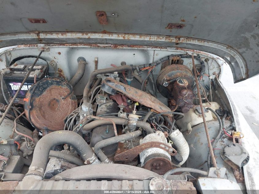 1982 Jeep Jeep Cj7 VIN: 1JCCN87E6CT063913 Lot: 43944641