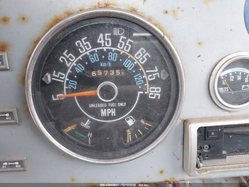 1982 Jeep Jeep Cj7 VIN: 1JCCN87E6CT063913 Lot: 43944641