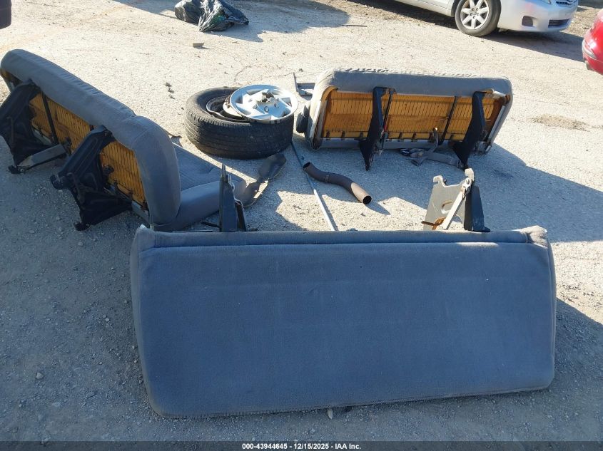 2007 Ford E-350 Super Duty Xl/Xlt VIN: 1FBSS31L47DB09355 Lot: 43944645