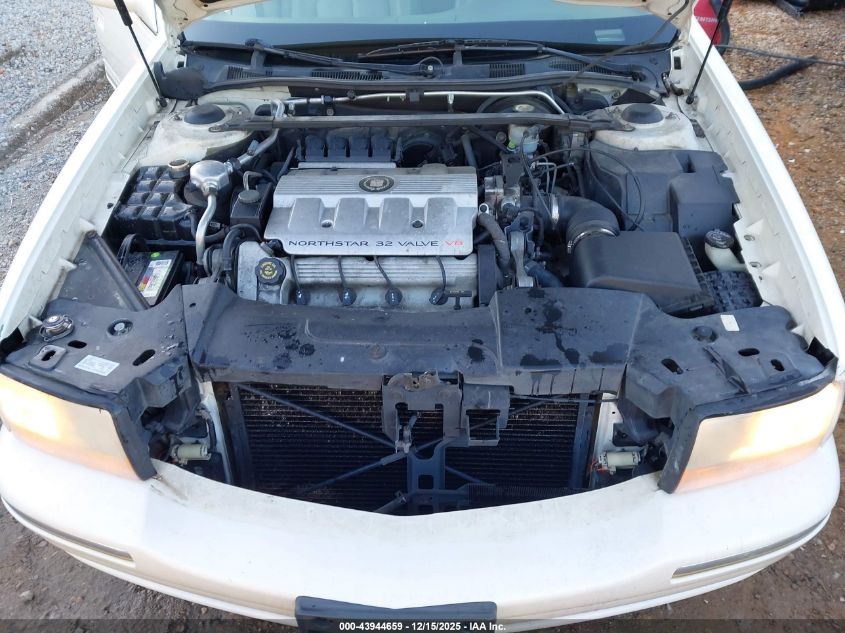 1998 Cadillac Deville D'elegance VIN: 1G6KE54Y2WU800861 Lot: 43944659