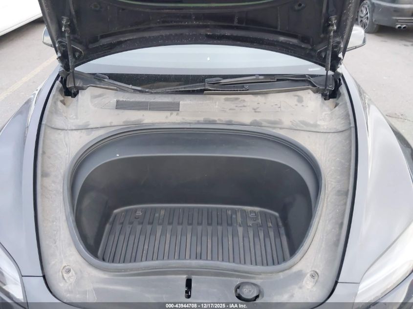 2025 Tesla Model 3 Long Range Rear-Wheel Drive/Standard Rear-Wheel Drive VIN: 5YJ3E1EA8SF872243 Lot: 43944708