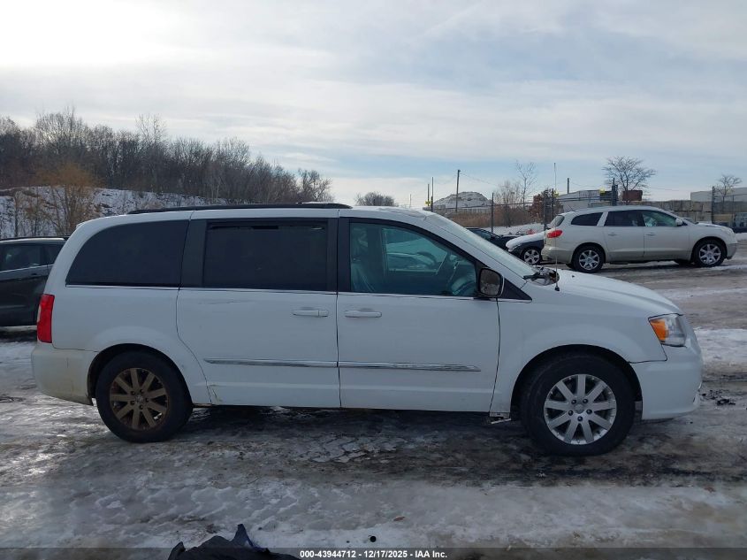 2015 Chrysler Town & Country Touring VIN: 2C4RC1BG8FR699052 Lot: 43944712