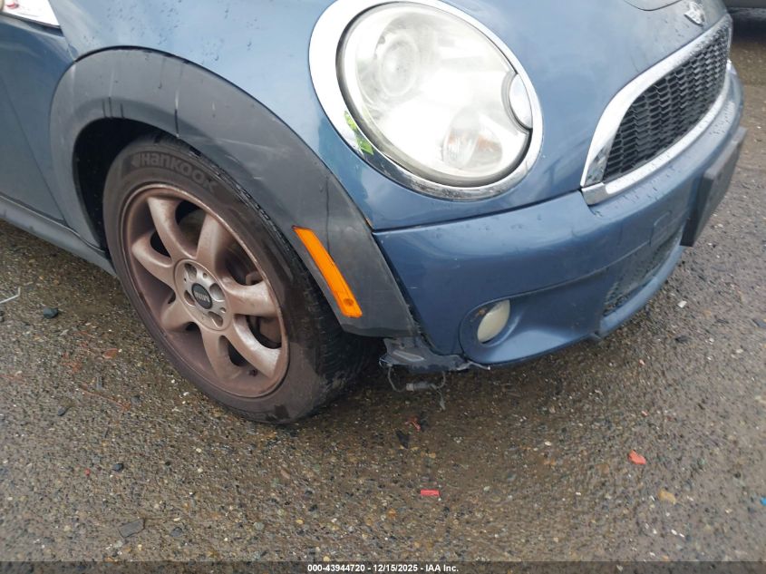 2010 Mini Cooper S VIN: WMWMF7C50ATX42301 Lot: 43944720
