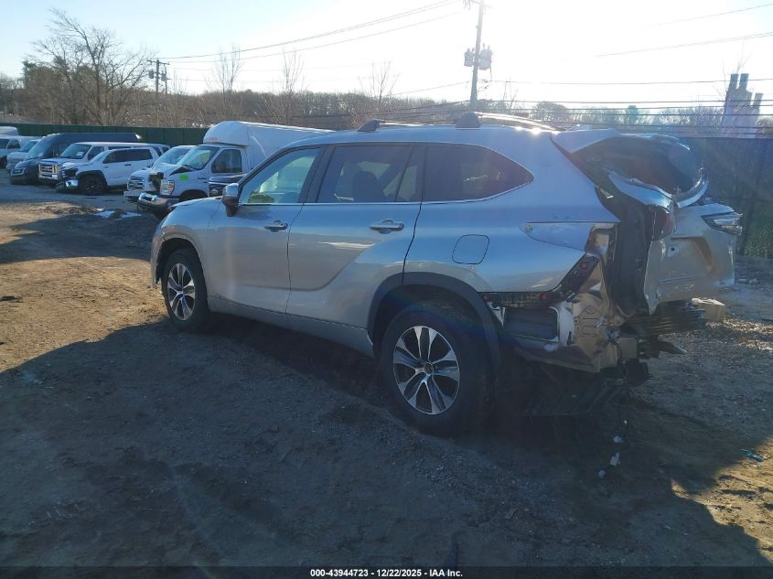 2025 Toyota Highlander Hybrid Xle VIN: 5TDKBRCH9SS653838 Lot: 43944723