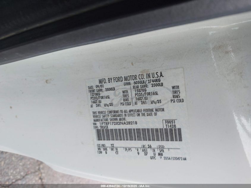 2002 Ford F-150 Xl/Xlt VIN: 1FTRF172X2NA28218 Lot: 43944724