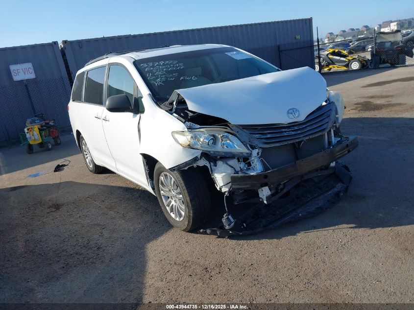 2011 Toyota Sienna Xle V6 VIN: 5TDYK3DC7BS010236 Lot: 43944735