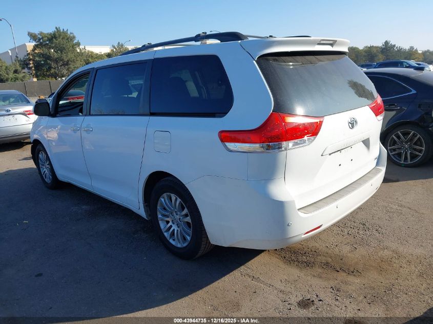 2011 Toyota Sienna Xle V6 VIN: 5TDYK3DC7BS010236 Lot: 43944735