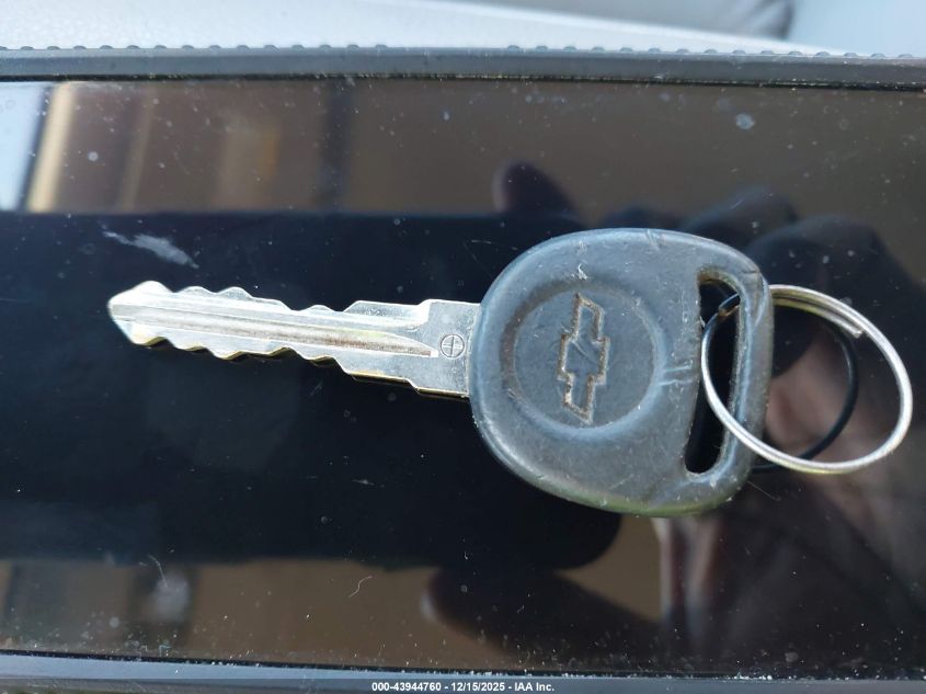 2007 Chevrolet Suburban 1500 Ls VIN: 1GNFC16J17J235963 Lot: 43944760