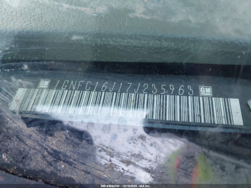 2007 Chevrolet Suburban 1500 Ls VIN: 1GNFC16J17J235963 Lot: 43944760