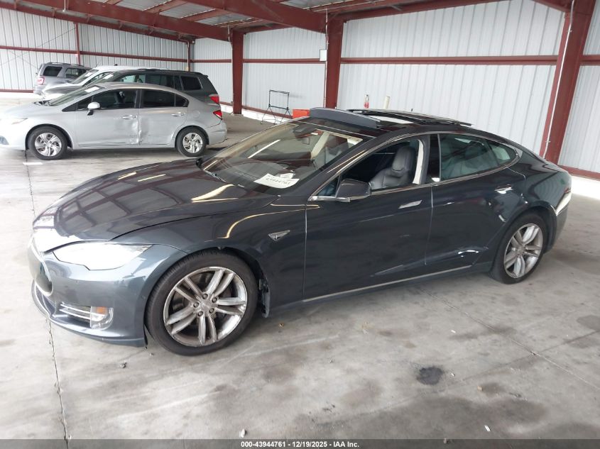 2016 Tesla Model S 60D/70D/75D/85D/90D VIN: 5YJSA1E25GF121950 Lot: 43944761
