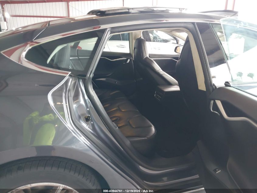 2016 Tesla Model S 60D/70D/75D/85D/90D VIN: 5YJSA1E25GF121950 Lot: 43944761