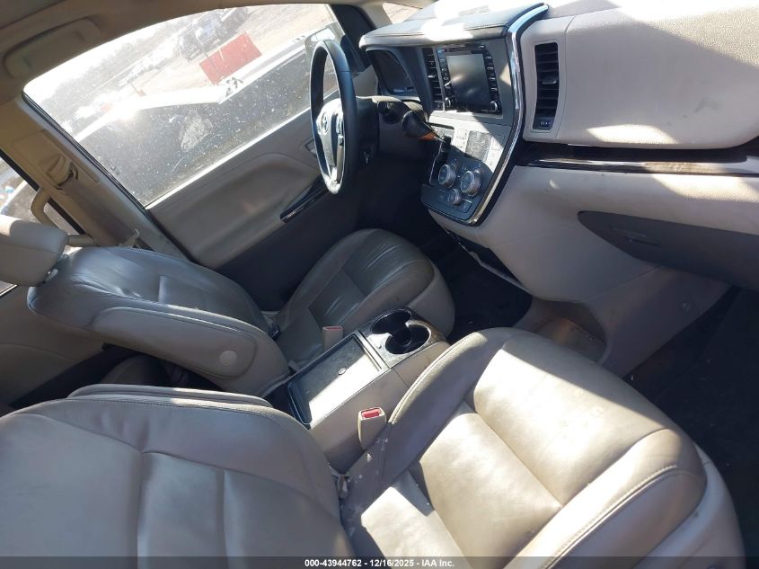 2018 Toyota Sienna Xle 8 Passenger VIN: 5TDYZ3DC1JS921138 Lot: 43944762