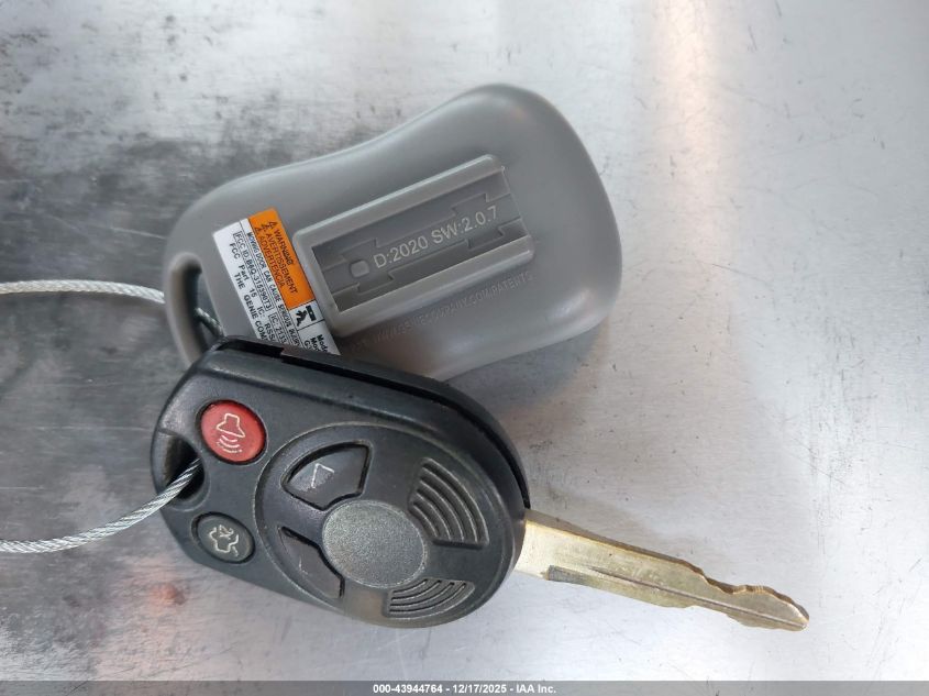 2010 Mercury Milan Hybrid VIN: 3MEDM0L36AR624073 Lot: 43944764