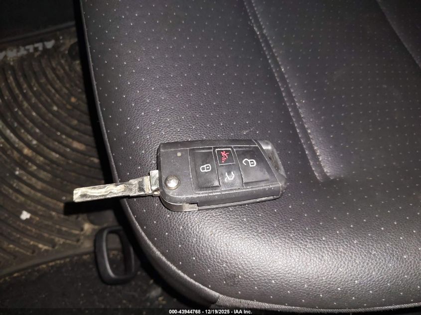 2017 Volkswagen Golf Alltrack Tsi S/Tsi Se/Tsi Sel VIN: 3VWH17AU2HM527750 Lot: 43944768