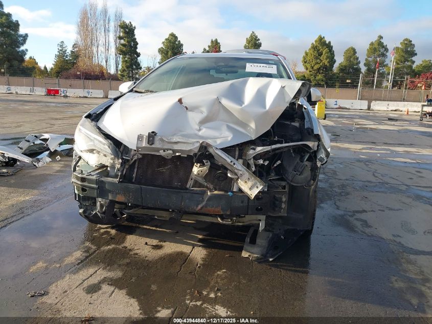 2018 Toyota Corolla Le VIN: 2T1BURHE1JC122567 Lot: 43944840