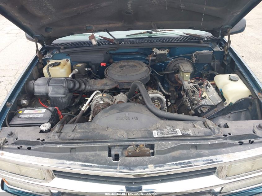 1994 Chevrolet Suburban K1500 VIN: 1GNFK16K5RJ333537 Lot: 43944848