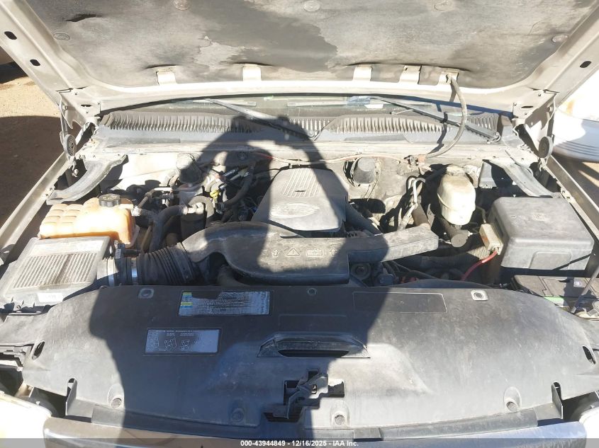 2004 GMC Yukon Sle VIN: 1GKEC13T24R171766 Lot: 43944849