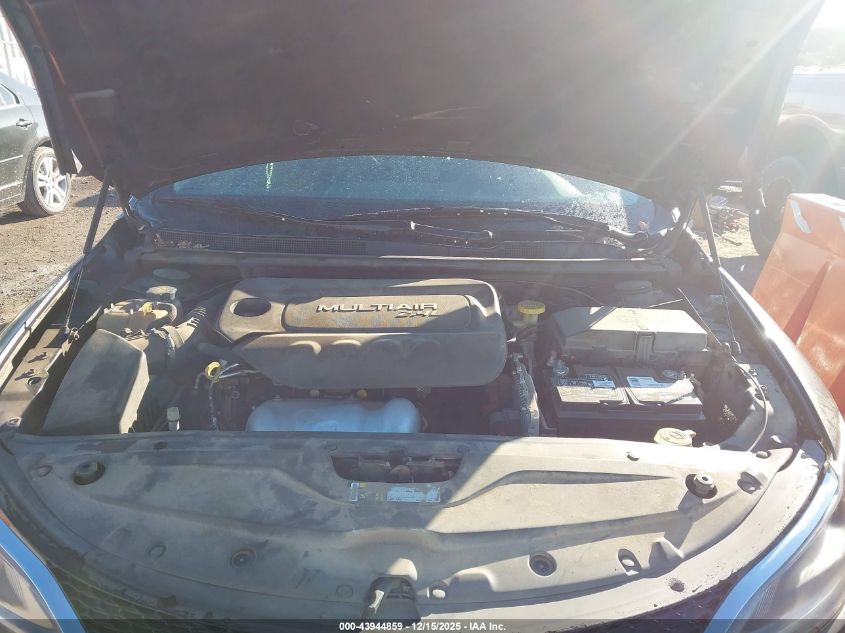 2015 Chrysler 200 Limited VIN: 1C3CCCAB4FN653646 Lot: 43944859