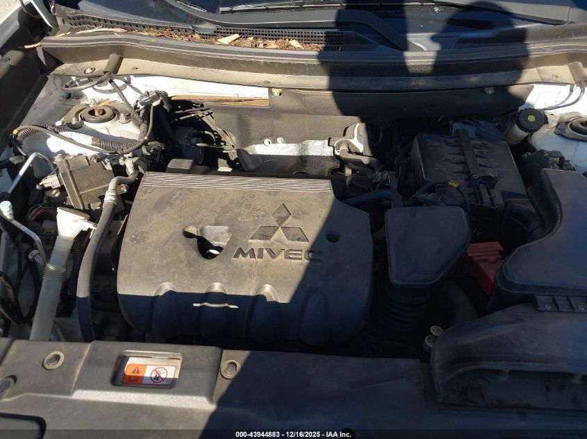 2016 Mitsubishi Outlander Sel VIN: JA4AD3A3XGZ013521 Lot: 43944883