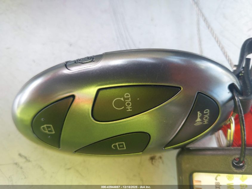 2026 Hyundai Tucson Sel VIN: 5NMJB3DE9TH640928 Lot: 43944887