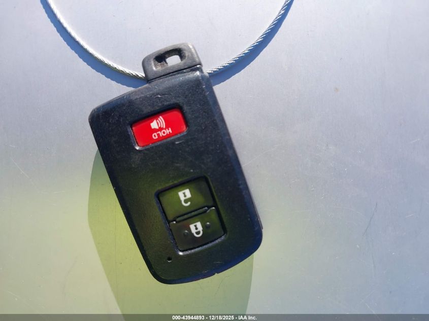 2012 Toyota Prius C Three VIN: JTDKDTB3XC1005288 Lot: 43944893