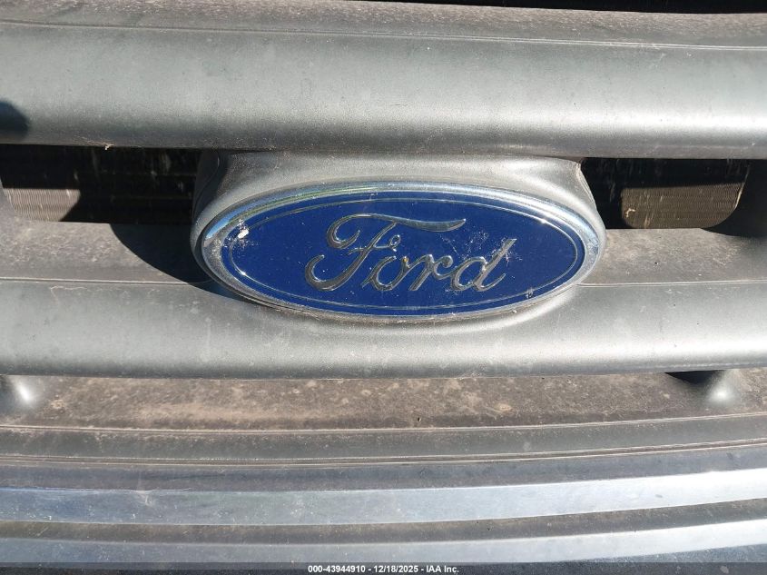 1999 Ford F-250 Lariat/Xl/Xlt VIN: 1FTNX21F5XEB39148 Lot: 43944910