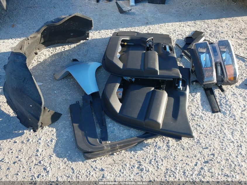 2021 Chevrolet Silverado 1500 4Wd Short Bed Custom VIN: 3GCPYBEK7MG323492 Lot: 43944948