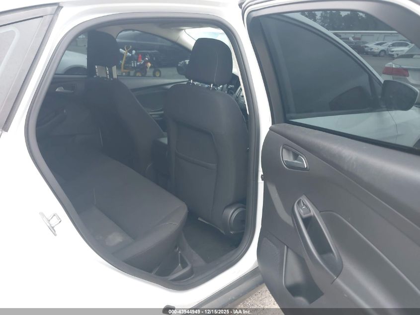 2018 Ford Focus Se VIN: 1FADP3FE7JL298988 Lot: 43944949