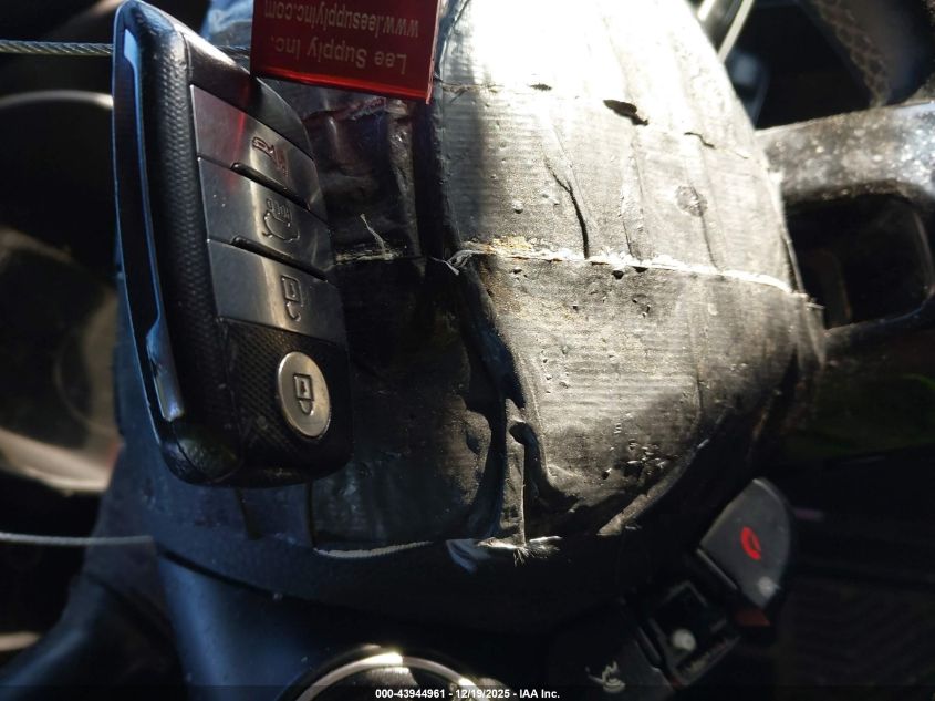 2015 Kia Soul + VIN: KNDJP3A57F7773768 Lot: 43944961