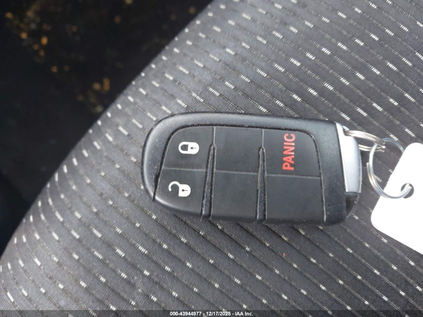 2018 Dodge Journey Se VIN: 3C4PDCAB0JT529747 Lot: 43944977