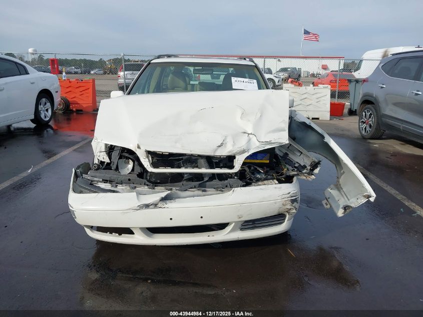 1999 Volvo V70 VIN: YV1LW55A1X2581463 Lot: 43944984