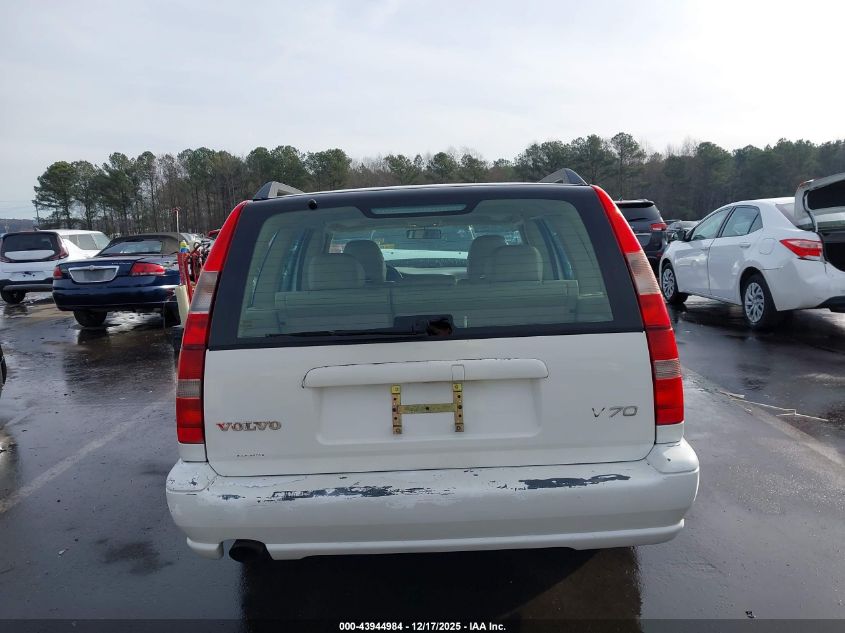 1999 Volvo V70 VIN: YV1LW55A1X2581463 Lot: 43944984