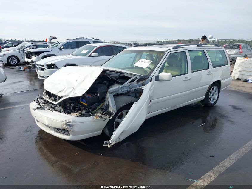 1999 Volvo V70 VIN: YV1LW55A1X2581463 Lot: 43944984