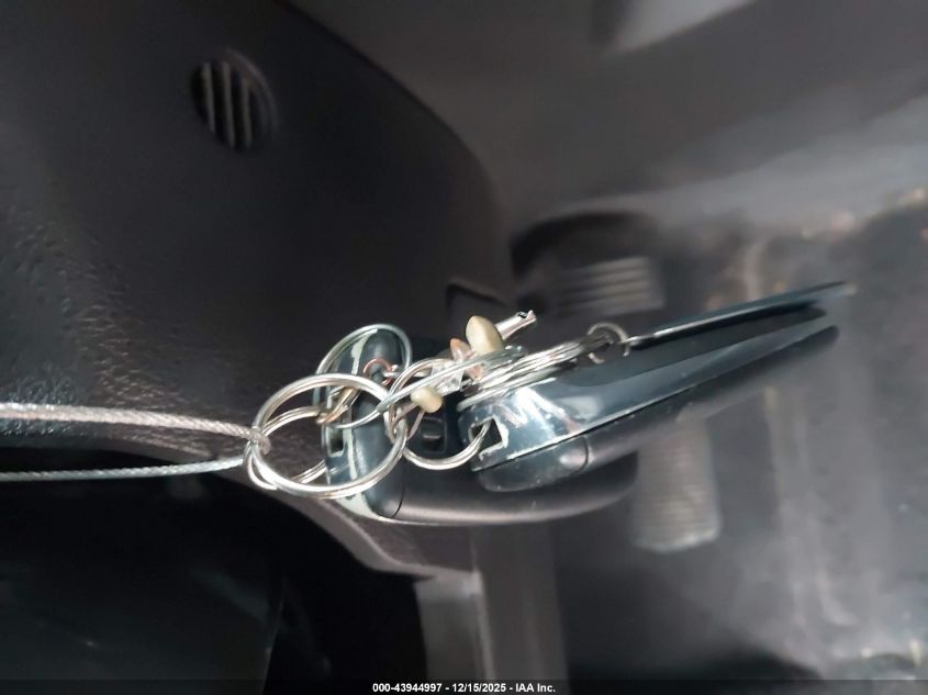 2014 Ford Focus Titanium VIN: 1FADP3N24EL269770 Lot: 43944997